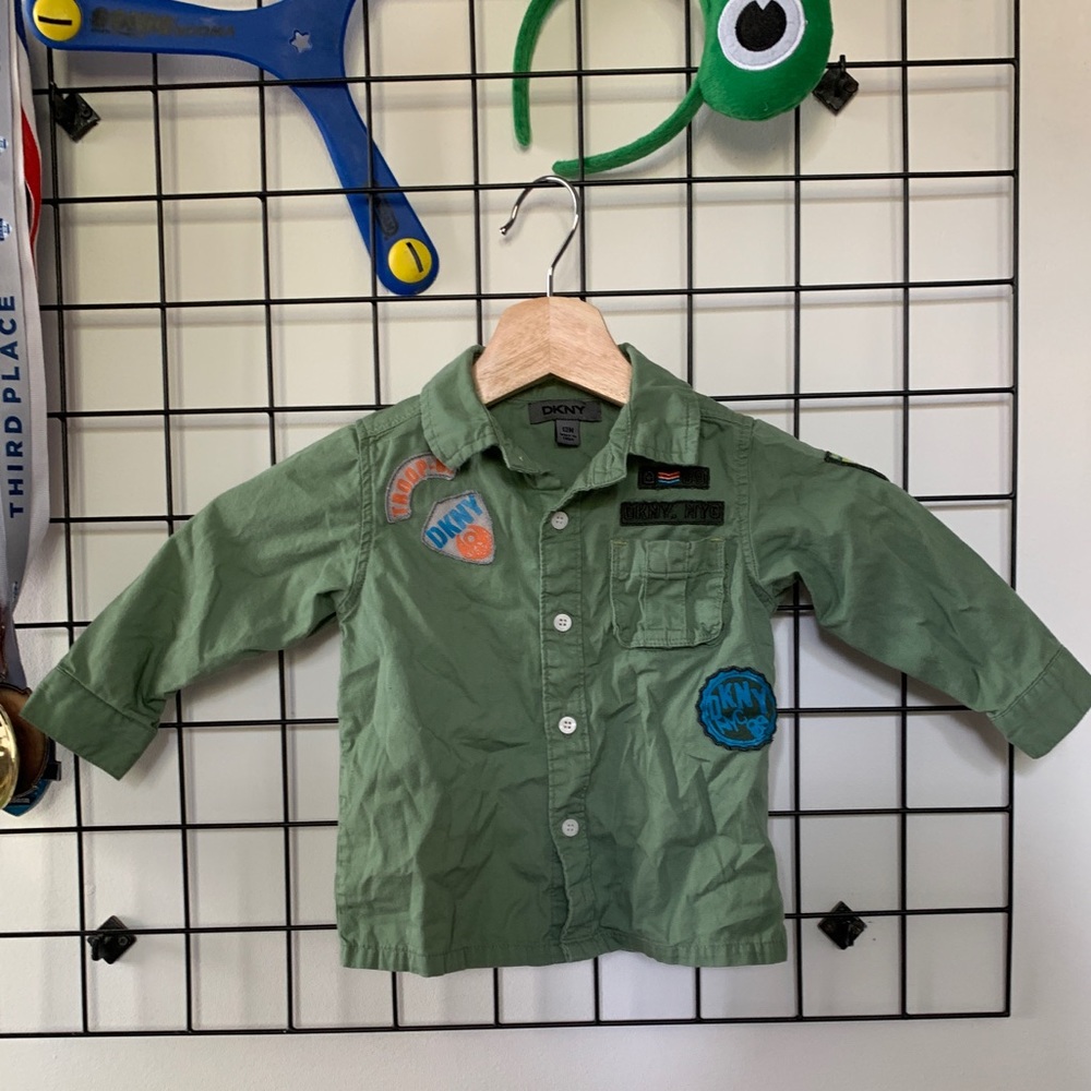 12m DKNY green button down